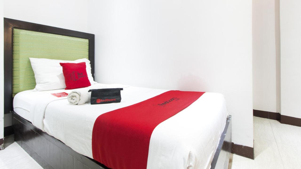 Reddoorz @ Real Fatima Tacloban Hotel Anibong Екстериор снимка