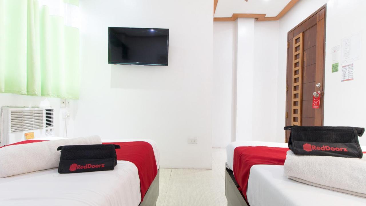 Reddoorz @ Real Fatima Tacloban Hotel Anibong Екстериор снимка