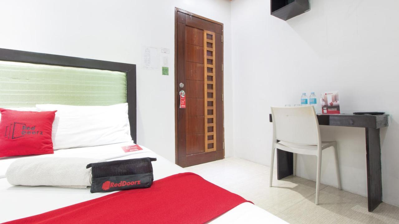 Reddoorz @ Real Fatima Tacloban Hotel Anibong Екстериор снимка