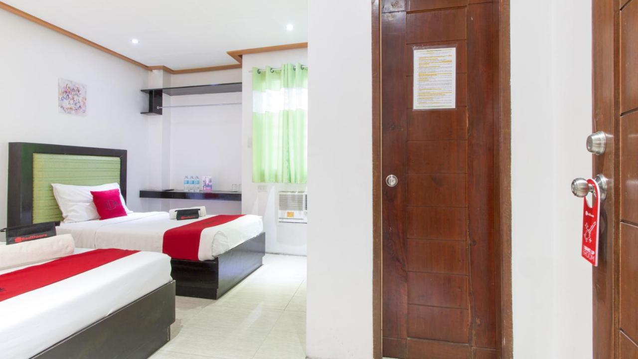 Reddoorz @ Real Fatima Tacloban Hotel Anibong Екстериор снимка
